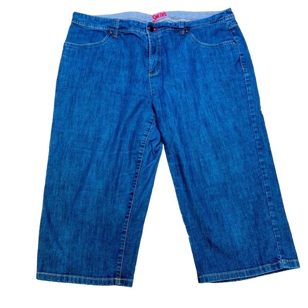 10/$25🦋 Smith's Medium Wash Denim Capris - Size 16